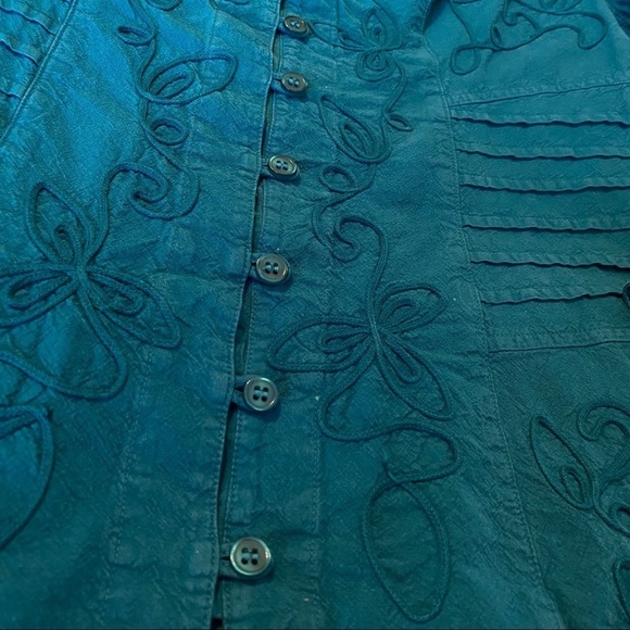 Soft Surroundings Embroidered Button Front Teal Top - M - Picture 9 of 13